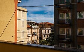 Italianway - Viale Hambury 51